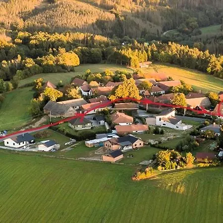 Osove Homestay Velke Mezirici